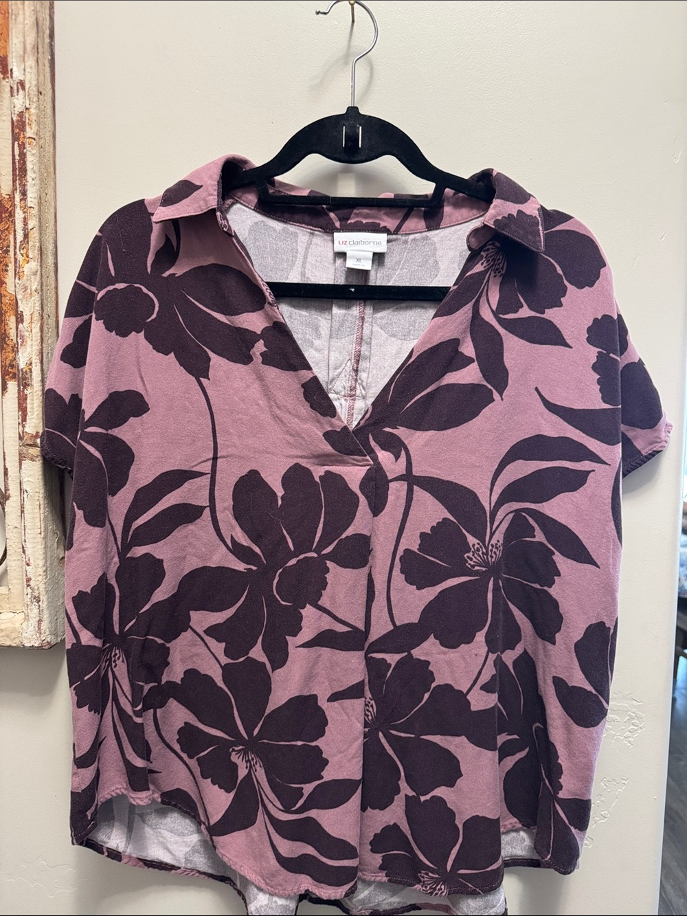 Liz Claiborne Mauve Pink Top with Dark Floral Print